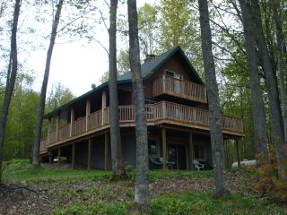 Front view of Golf Cabin facing the golf course. Click image for larger view.